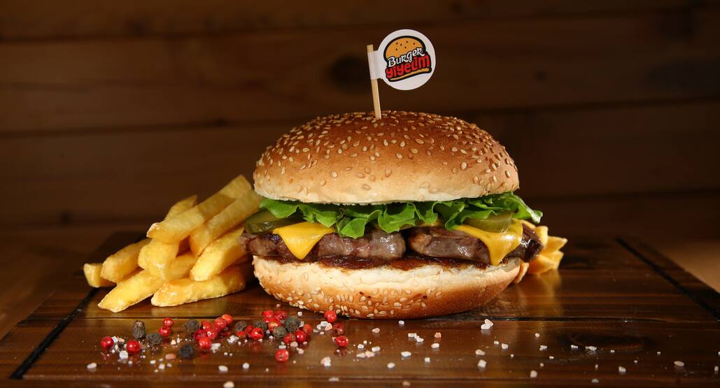 Burger Yiyelim Sirinevler Merkez Istanbul